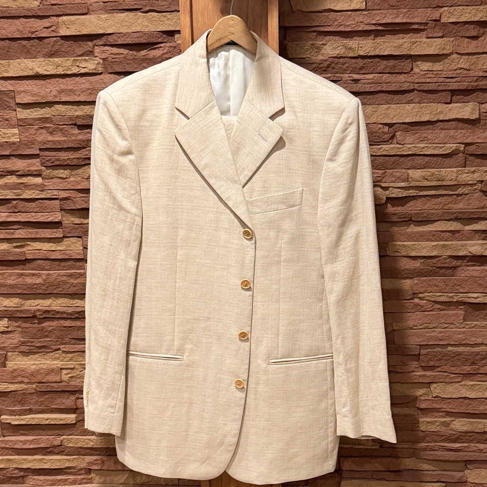 GIANFRANCO FERRE STUDIO Men's Cream Suit